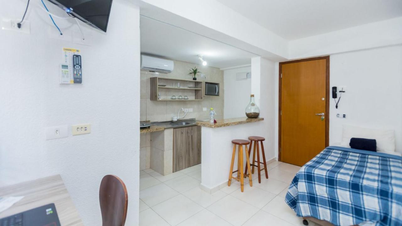 Estúdios confortáveis com preços acessíveis totalmente mobiliados Curitiba Exterior foto
